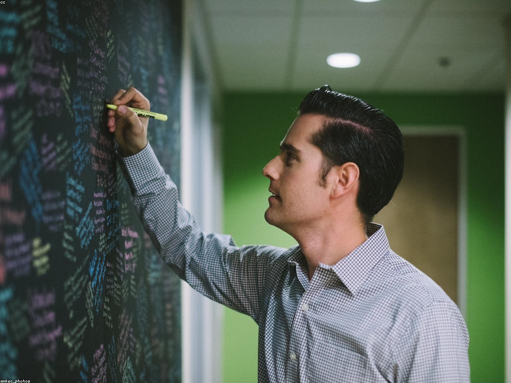 ចាប់ផ្តើមដំណើរការថ្មីមួយ